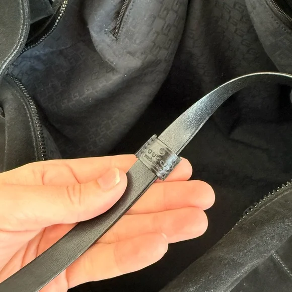 Large Black Suede Gucci Hobo Bag - Picture 11 of 14